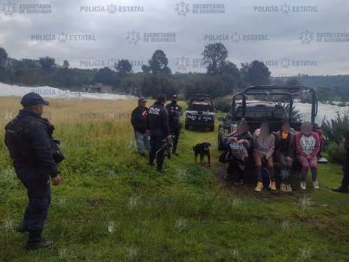 Rescatan a cuatro extraviados en bosque de Tenango del Valle